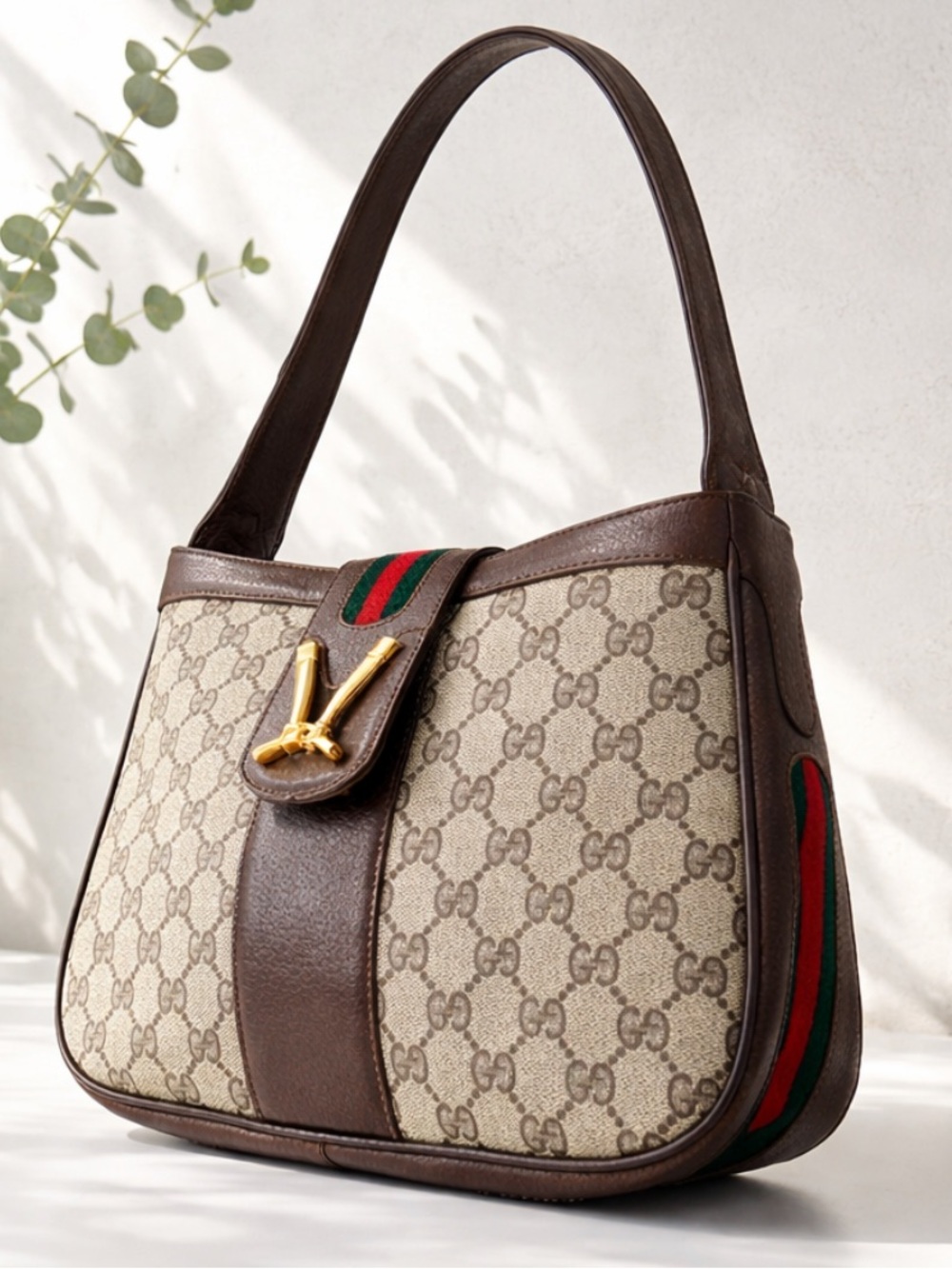 Authentic Gucci Supreme Sherry Line Leather Shoulder Bag.